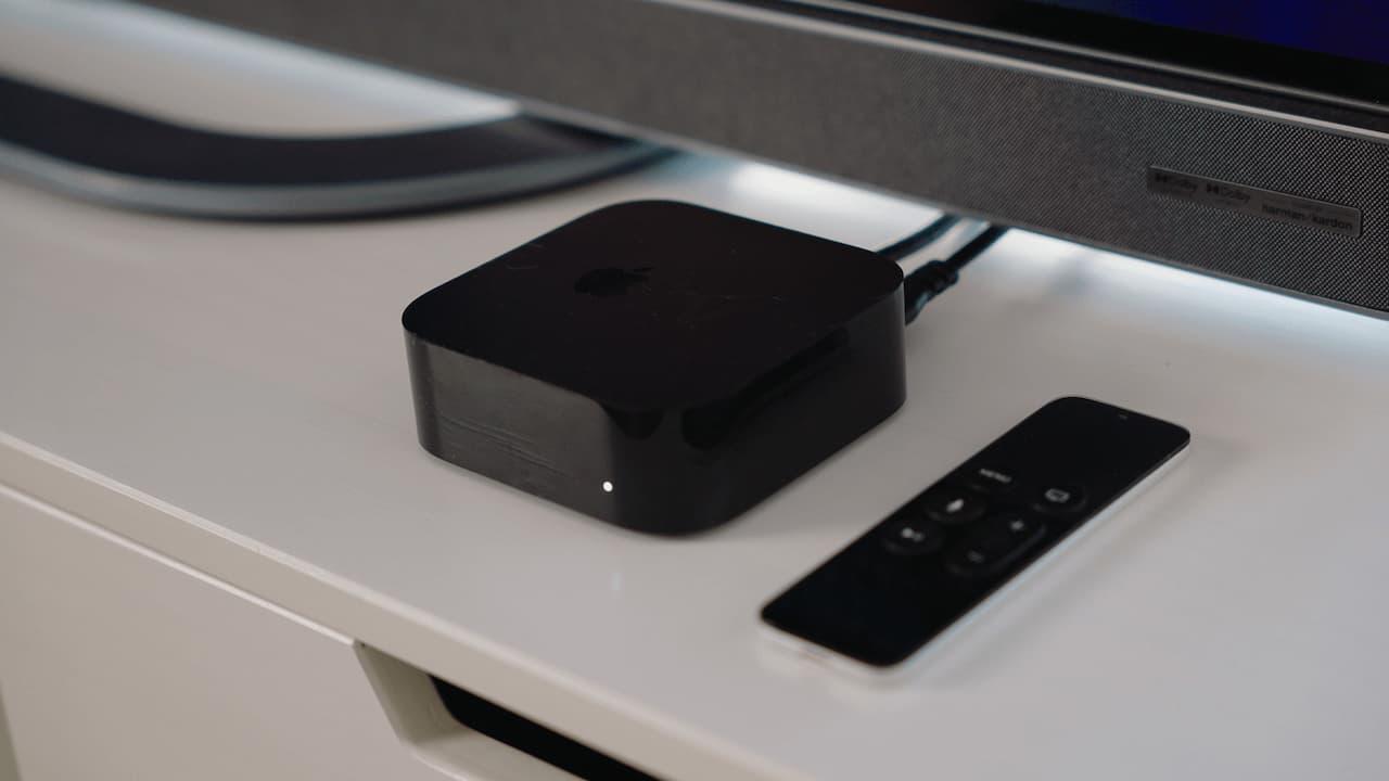 Dispositivo-Apple-TV-mando-distancia-conectado Dispositivo-Apple-TV-mando-distancia-conectado